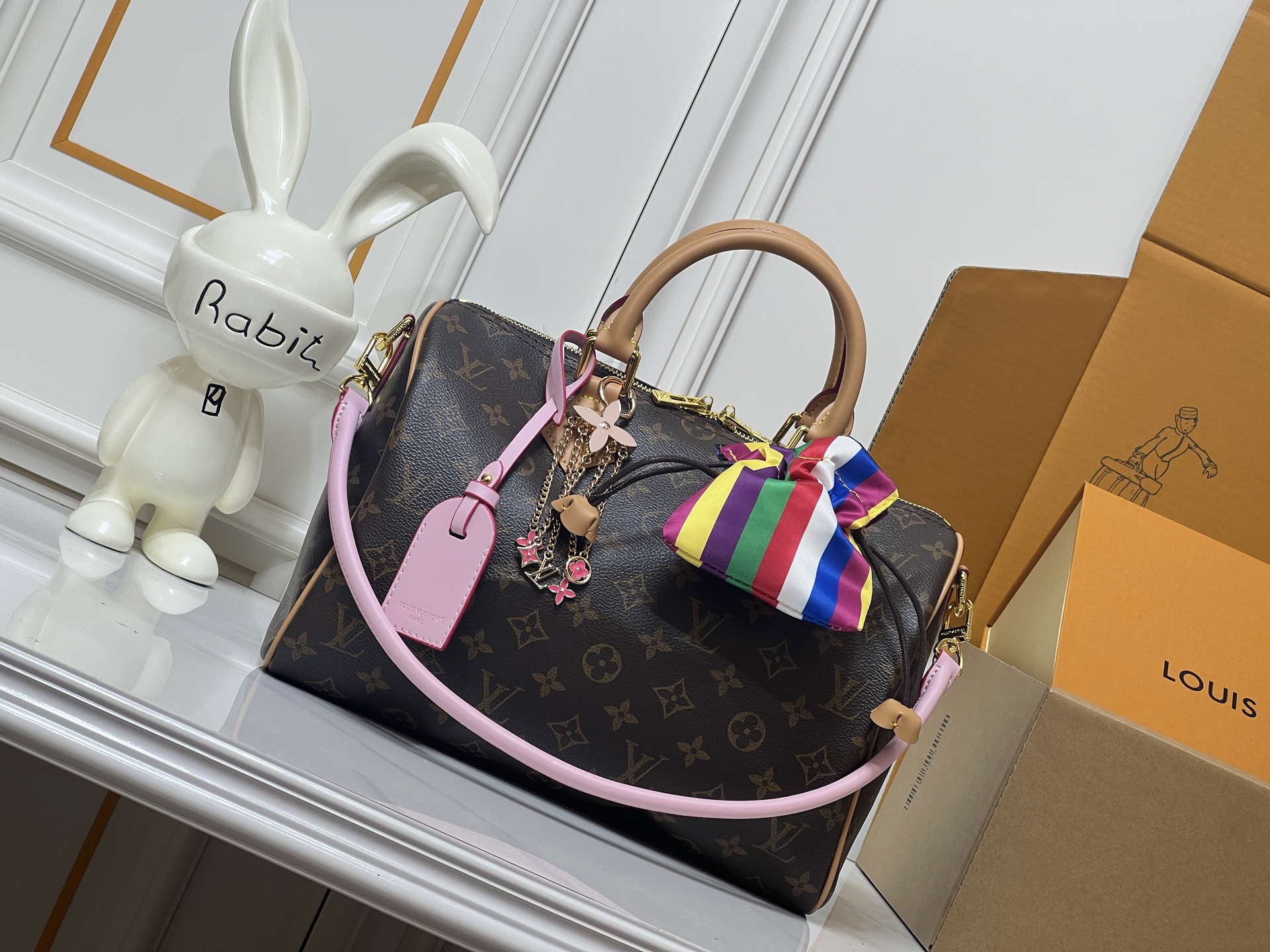 Louis Vuitton LV Classic Handbag Monogram Empreinte Model M59273 Padlock Detail Business Casual Unisex